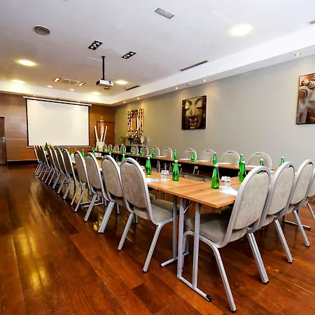 Nh Hotel 4*